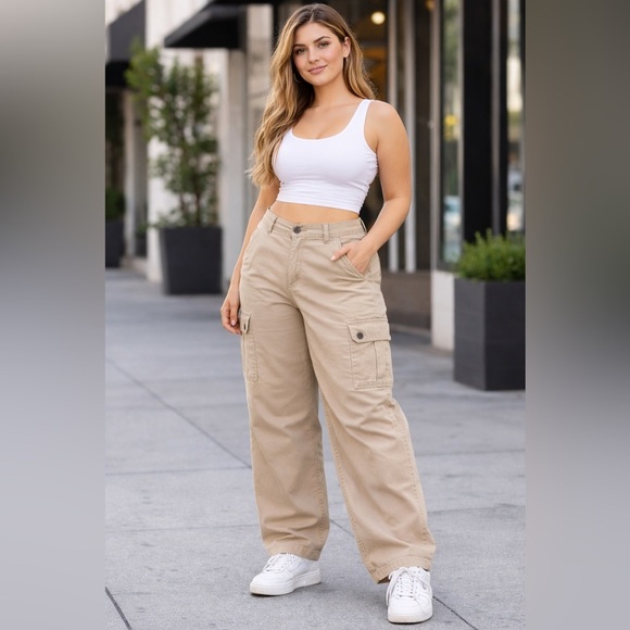 Dockers Women’s Cargo Pants Size 16 Khaki Beige Cotton Relaxed Fit - Picture 8 of 16